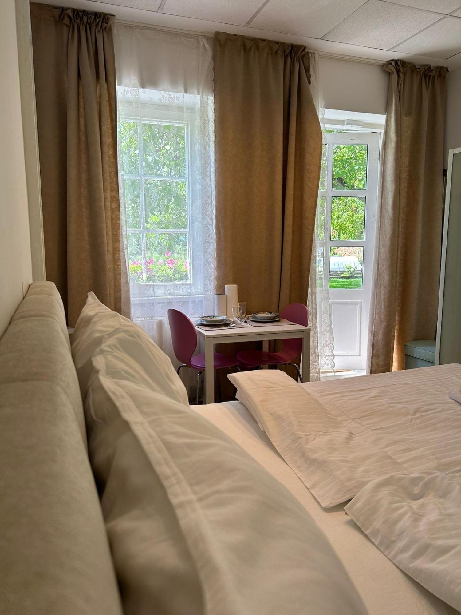 Apartment Mit Gartenblick Und Terrasse Baden Dış mekan fotoğraf